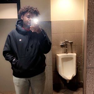 Meet your Posher, Deandre